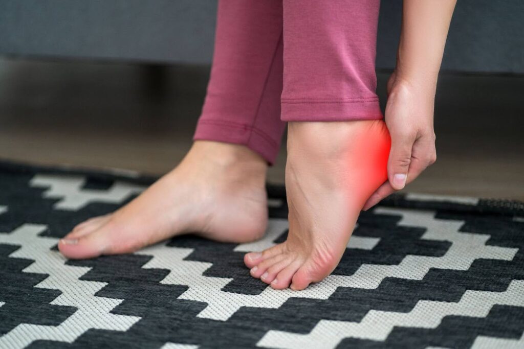 symptoms of heel spurs